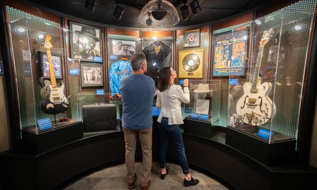Couple exploring the Blues Foundation's Blues Hall of Fame.