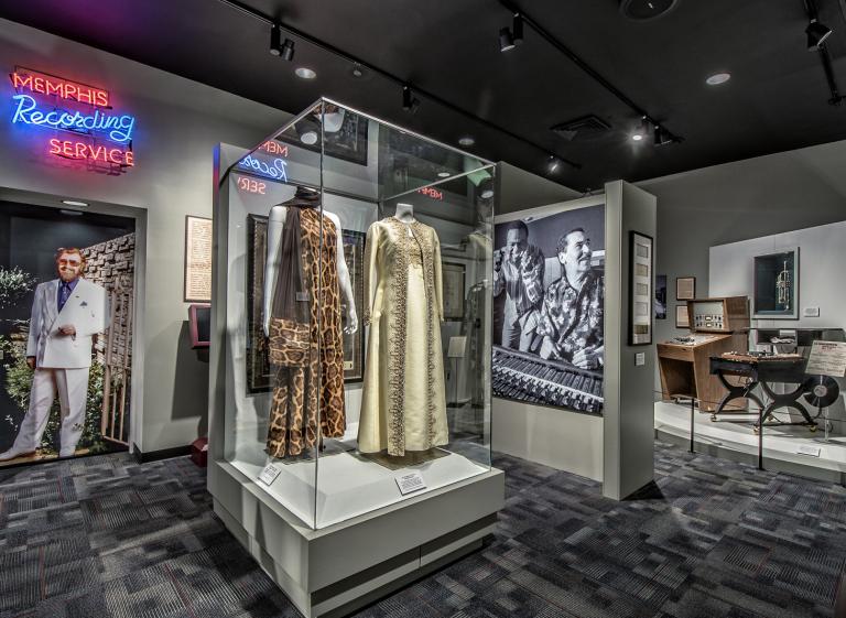 MMHOF - Memphis Music Hall of Fame - Anne Peebles Costume Photo 4